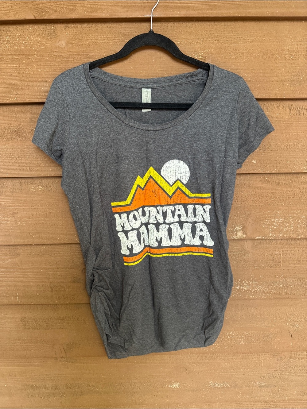 bloom “Mountain Mama” Gray Tee with Orange & Yellow logo size Medium